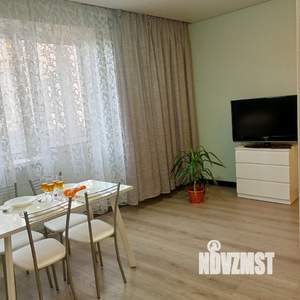 Студия квартира, посуточно, 42м2, 4/12 этаж