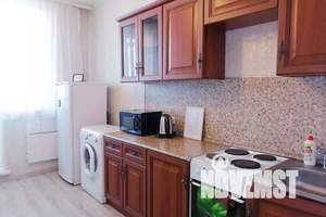 1-к квартира, посуточно, 70м2, 9/9 этаж