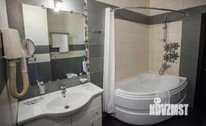 2-к квартира, посуточно, 55м2, 1/1 этаж