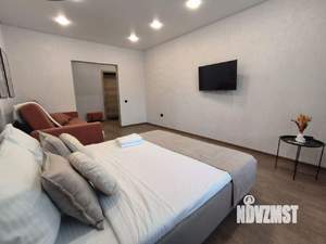 1-к квартира, посуточно, 47м2, 1/1 этаж