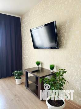 1-к квартира, посуточно, 38м2, 5/10 этаж