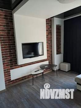 Студия квартира, посуточно, 40м2, 7/7 этаж