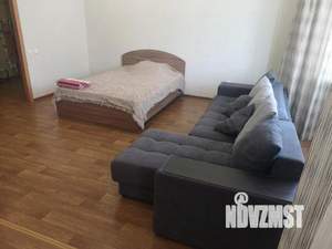 1-к квартира, посуточно, 42м2, 1/1 этаж