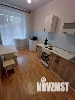 1-к квартира, посуточно, 40м2, 1/5 этаж