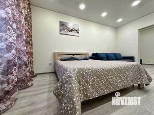 1-к квартира, посуточно, 42м2, 1/1 этаж