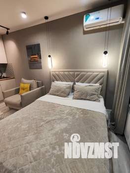 Студия квартира, посуточно, 29м2, 1/5 этаж