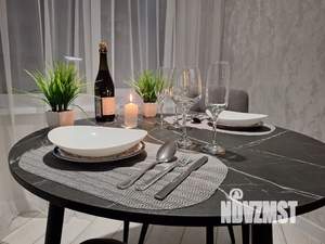 Студия квартира, посуточно, 33м2, 2/9 этаж