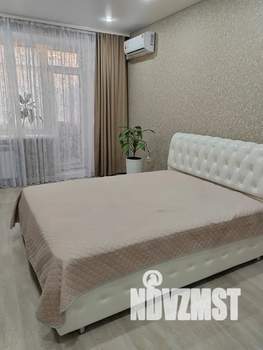 1-к квартира, посуточно, 40м2, 1/5 этаж