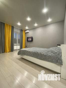 1-к квартира, посуточно, 38м2, 2/7 этаж