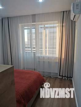 1-к квартира, посуточно, 37м2, 8/12 этаж