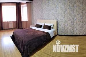 1-к квартира, посуточно, 42м2, 2/5 этаж