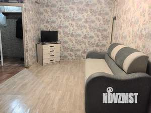 Студия квартира, посуточно, 43м2, 2/4 этаж