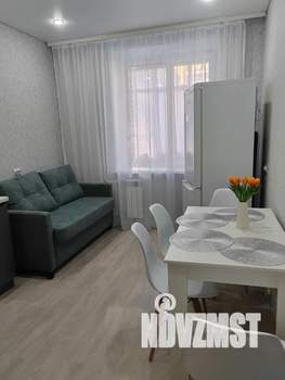 1-к квартира, посуточно, 40м2, 1/5 этаж