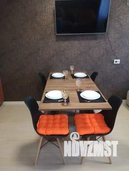 Студия квартира, посуточно, 38м2, 10/12 этаж