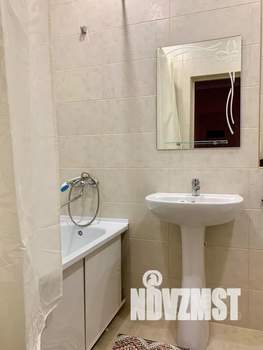 Студия квартира, посуточно, 42м2, 11/12 этаж