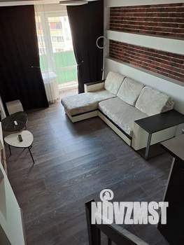 Студия квартира, посуточно, 40м2, 7/7 этаж