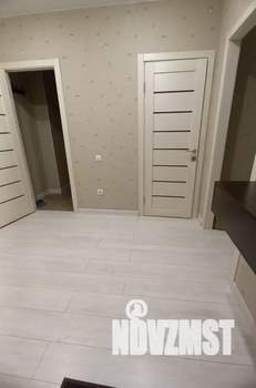 Студия квартира, посуточно, 35м2, 1/12 этаж