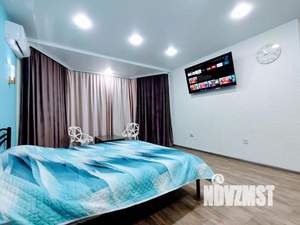1-к квартира, посуточно, 37м2, 1/1 этаж