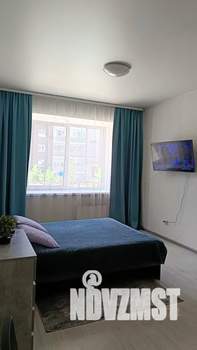 Студия квартира, посуточно, 30м2, 1/7 этаж