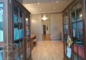 4-к квартира, вторичка, 170м2, 3/9 этаж