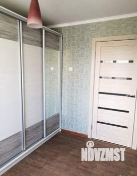 4-к квартира, вторичка, 61м2, 5/5 этаж