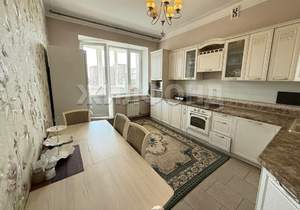 4-к квартира, вторичка, 118м2, 8/9 этаж
