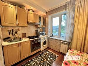 3-к квартира, вторичка, 58м2, 1/5 этаж