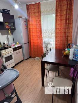 3-к квартира, вторичка, 65м2, 1/10 этаж