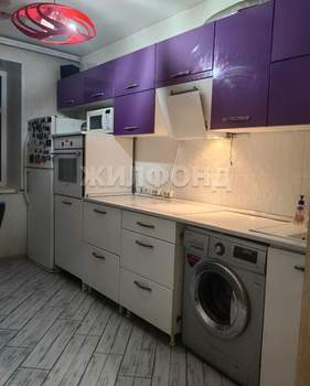 3-к квартира, вторичка, 61м2, 4/5 этаж