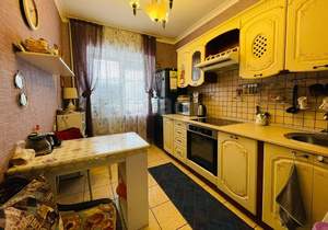 2-к квартира, вторичка, 57м2, 1/5 этаж