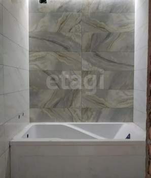 2-к квартира, вторичка, 63м2, 2/5 этаж