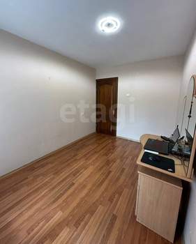 3-к квартира, вторичка, 61м2, 1/5 этаж