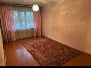 3-к квартира, вторичка, 61м2, 1/5 этаж