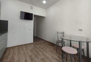 2-к квартира, вторичка, 52м2, 1/9 этаж