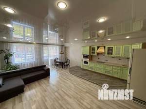 4-к квартира, вторичка, 107м2, 1/9 этаж