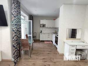 2-к квартира, вторичка, 60м2, 1/9 этаж