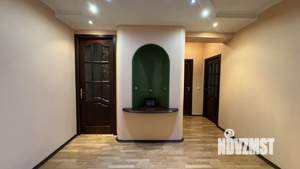 4-к квартира, вторичка, 135м2, 2/5 этаж