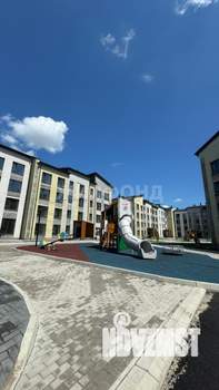 Студия квартира, вторичка, 32м2, 1/4 этаж