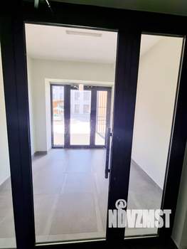 2-к квартира, вторичка, 39м2, 1/4 этаж