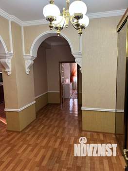 4-к квартира, вторичка, 166м2, 3/9 этаж