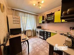 2-к квартира, вторичка, 53м2, 1/5 этаж