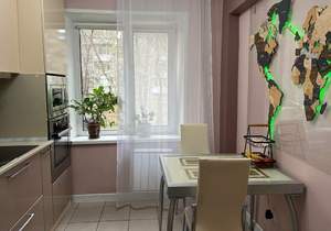 3-к квартира, вторичка, 57м2, 1/5 этаж