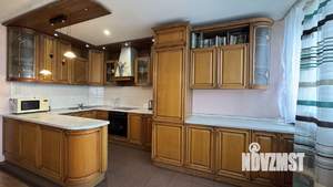 4-к квартира, вторичка, 135м2, 2/5 этаж