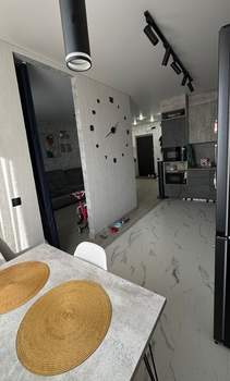 2-к квартира, вторичка, 57м2, 7/10 этаж