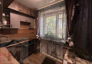 3-к квартира, вторичка, 61м2, 1/3 этаж