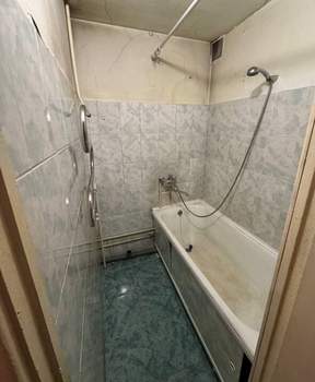 3-к квартира, вторичка, 61м2, 1/5 этаж