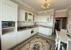 4-к квартира, вторичка, 118м2, 8/9 этаж