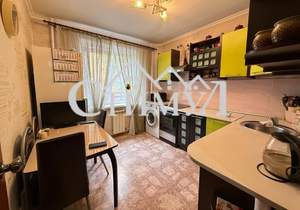 2-к квартира, вторичка, 53м2, 1/5 этаж
