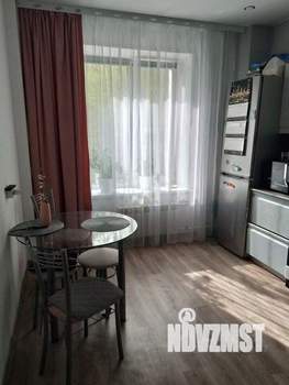 2-к квартира, вторичка, 57м2, 1/9 этаж