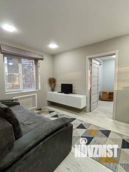 2-к квартира, вторичка, 36м2, 1/5 этаж